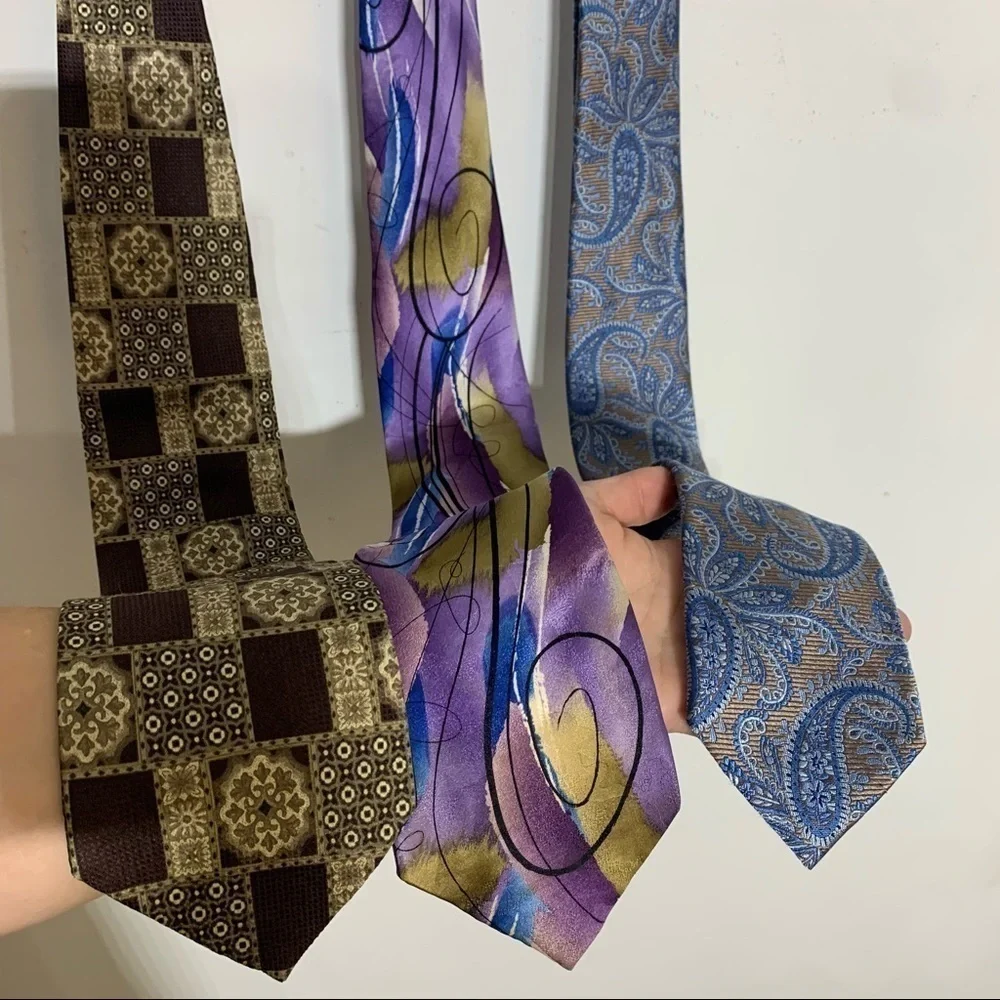 Vintage bundle of three men’s silk neckties print mixed lot ties professional